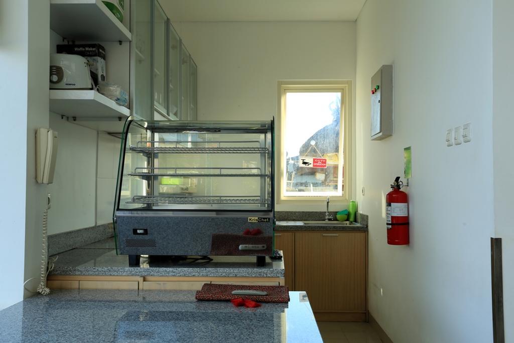 Reddoorz Near Pantai Jerman 호텔 꾸따 외부 사진