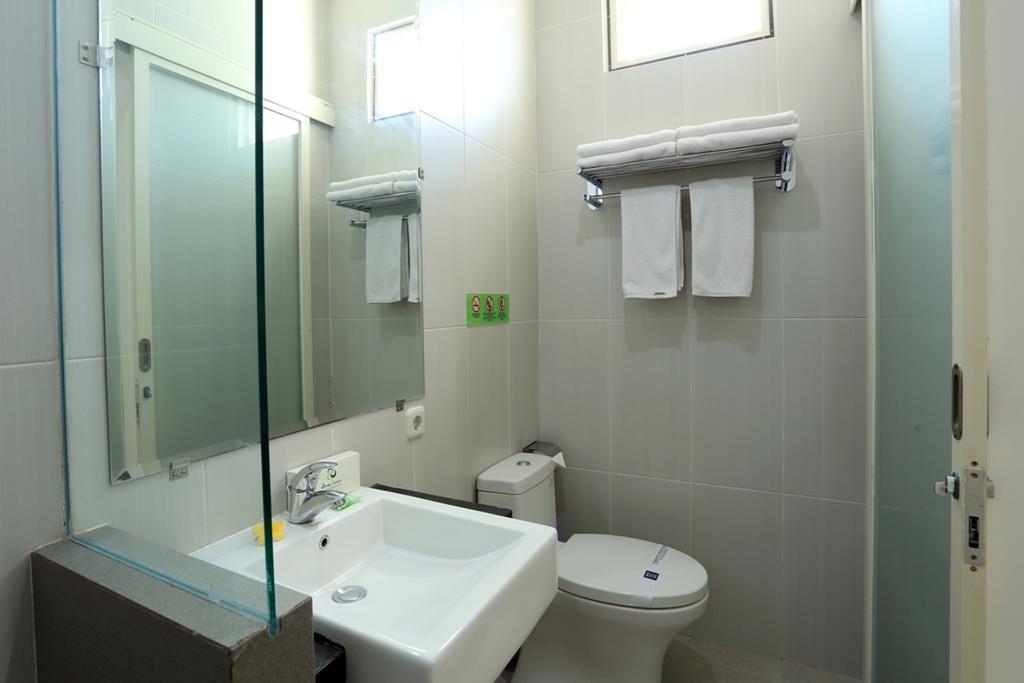 Reddoorz Near Pantai Jerman 호텔 꾸따 외부 사진
