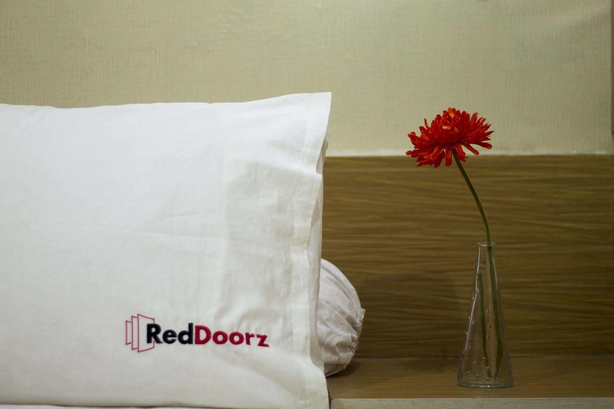 Reddoorz Near Pantai Jerman 호텔 꾸따 외부 사진